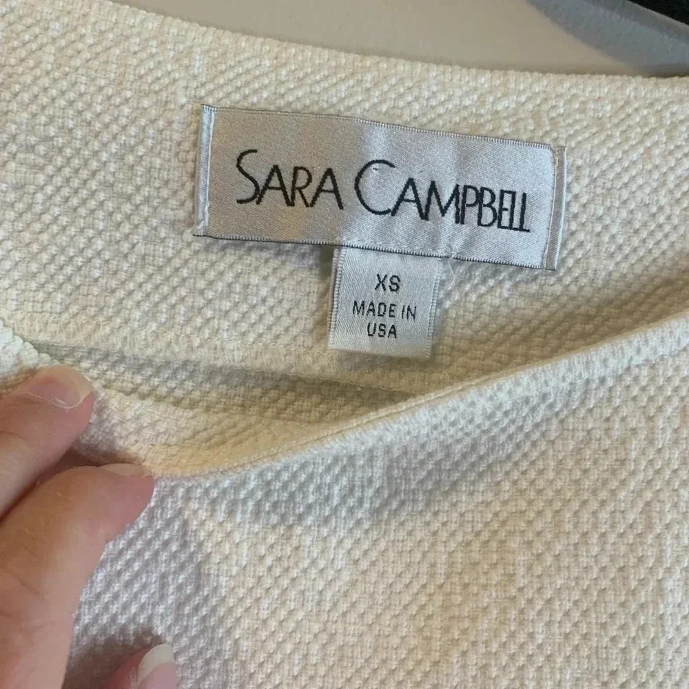 Sara Campbell Textured with Crochet details - Picture 3 of 5